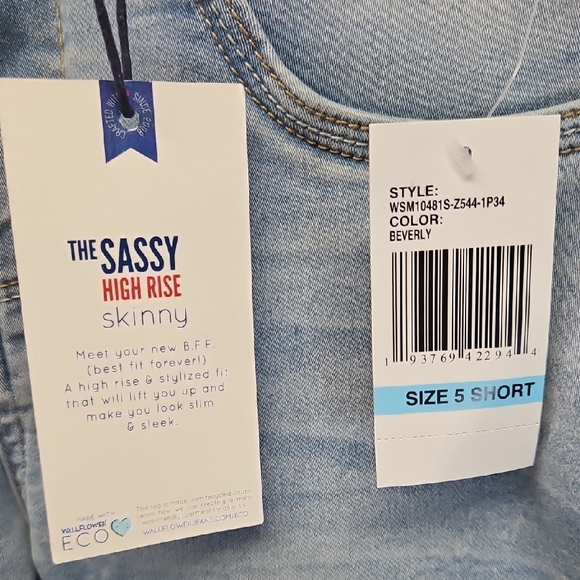 Wallflower Light Blue High Rise Women's Jeans - Picture 4 of 10